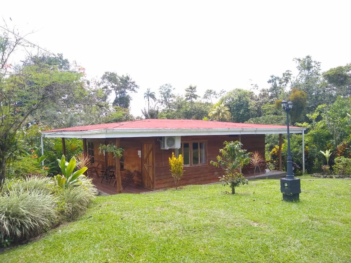 Villas Josipek La Fortuna Exterior photo