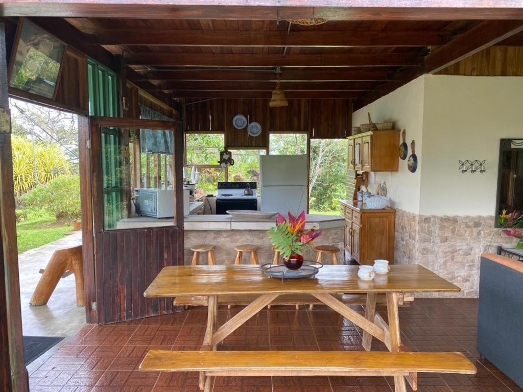Villas Josipek La Fortuna Exterior photo